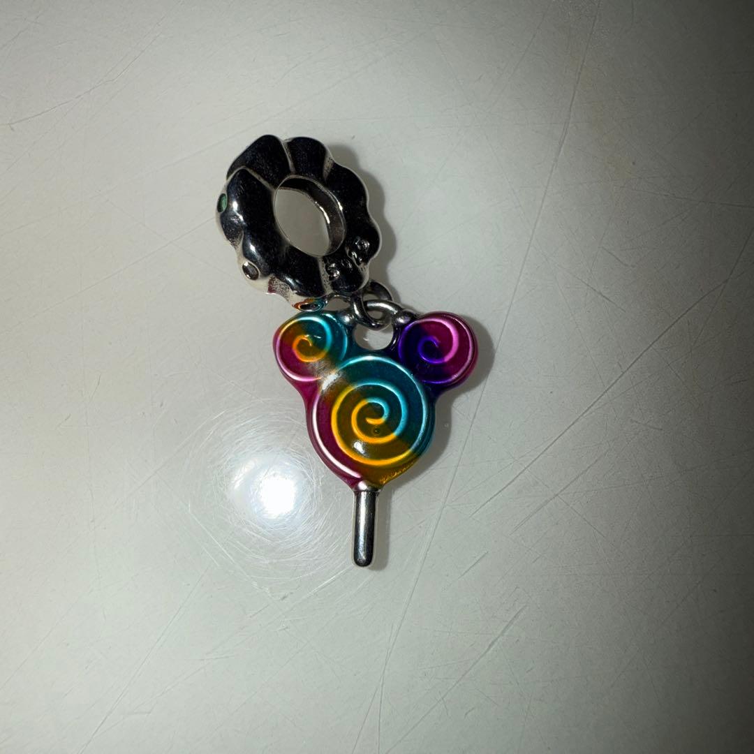 ディズニーモチーフ パンドラのような太いもののチャーム用 ひとつ1000円