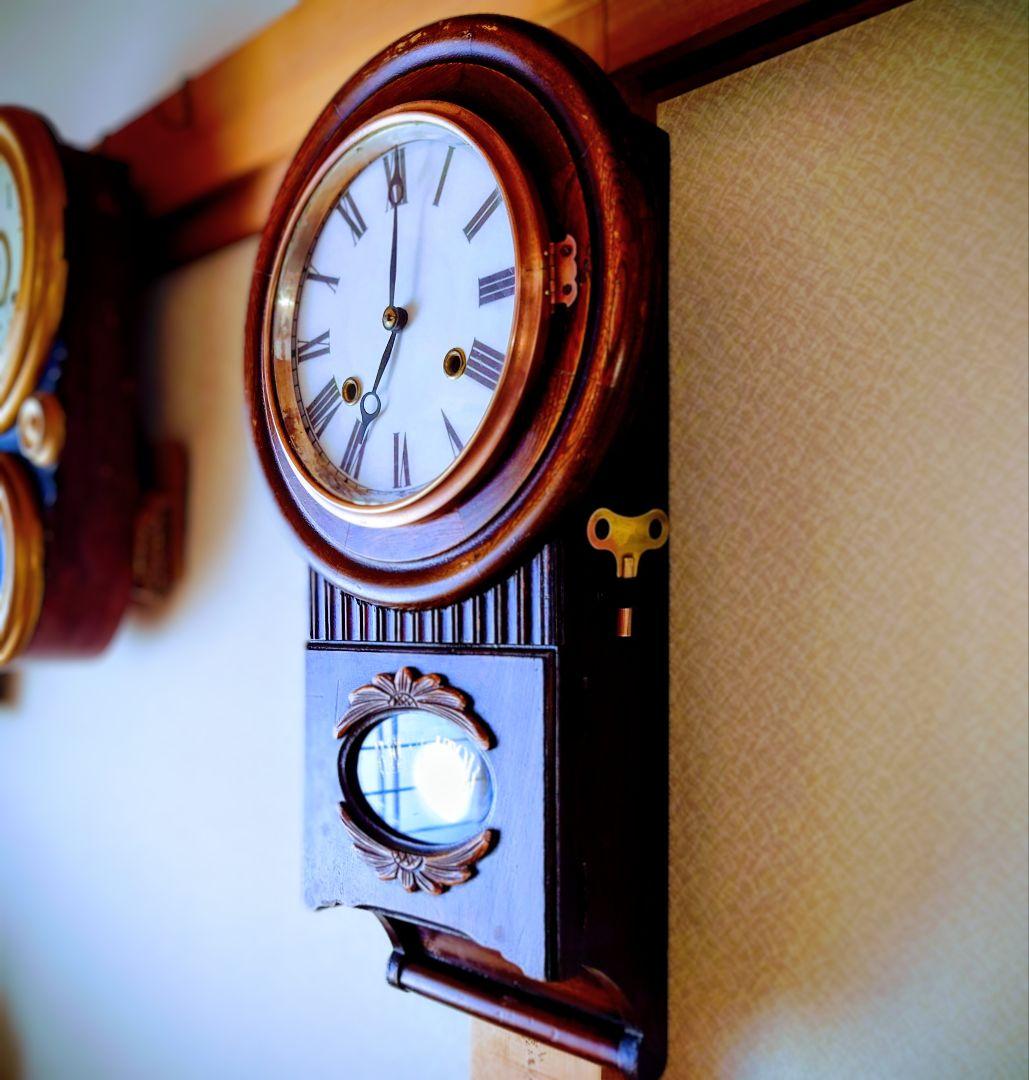 〈完動・美品〉頭丸巻物形ゼンマイ振り子時計　アンティーク古時計