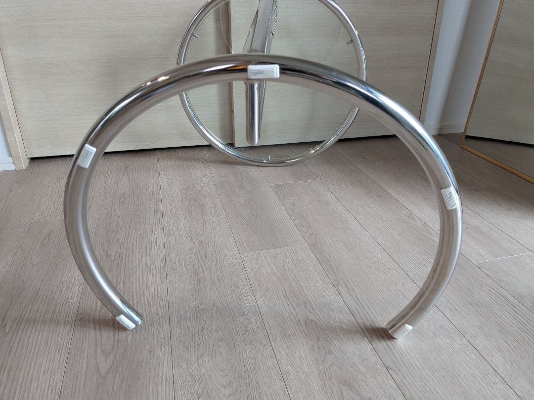 Eileen Grayサイドテーブル (リプロダクト)