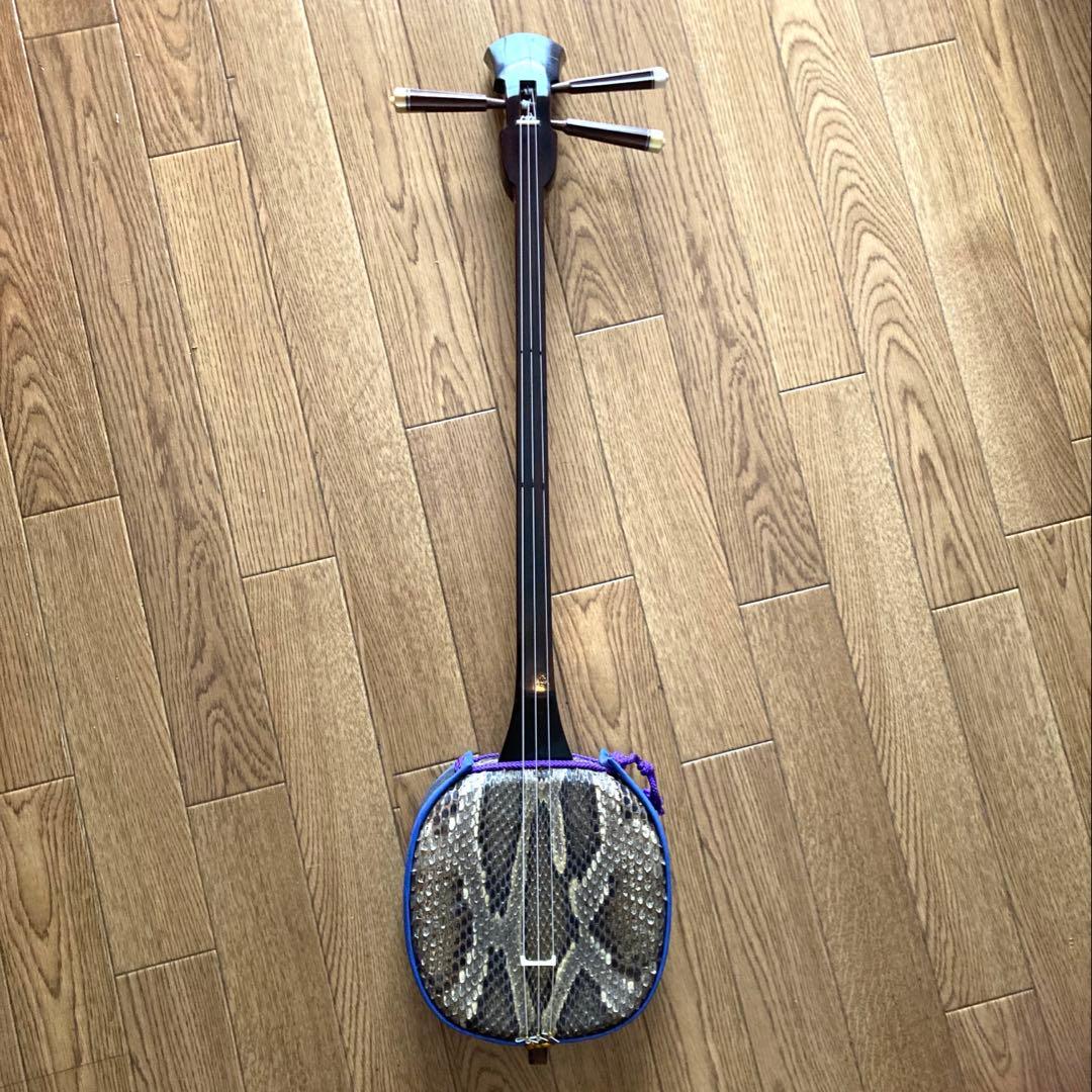 蛇革強化張り三線