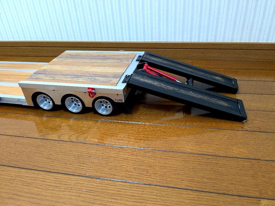 1/14トレーラー　重機運搬低床キャリアカー、　ショベルカー、ホイールローダー