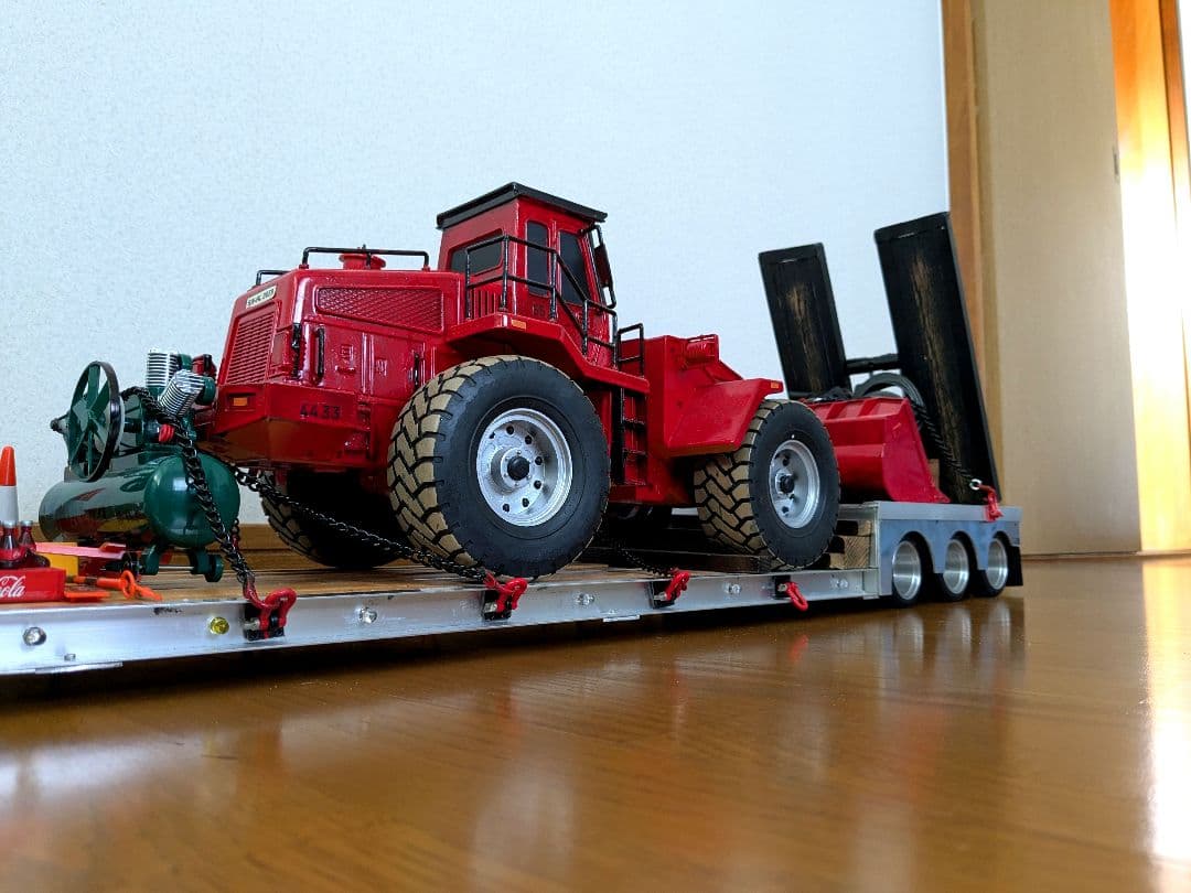 1/14トレーラー　重機運搬低床キャリアカー、　ショベルカー、ホイールローダー