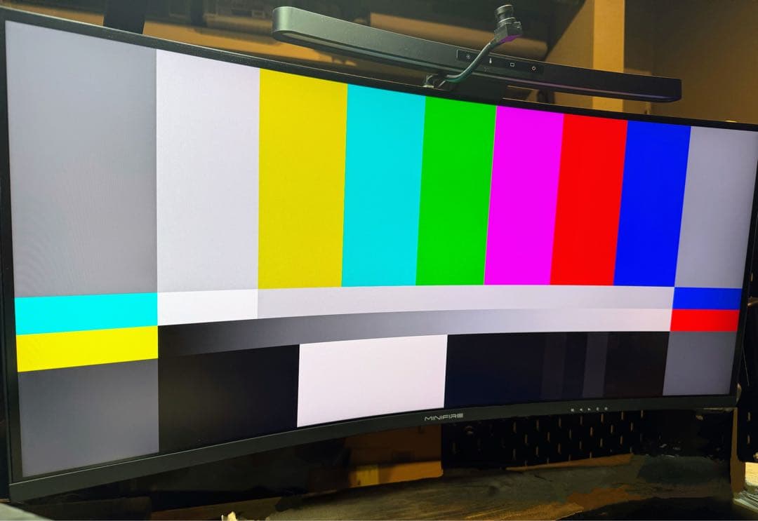 minifire ウルトラワイドモニター