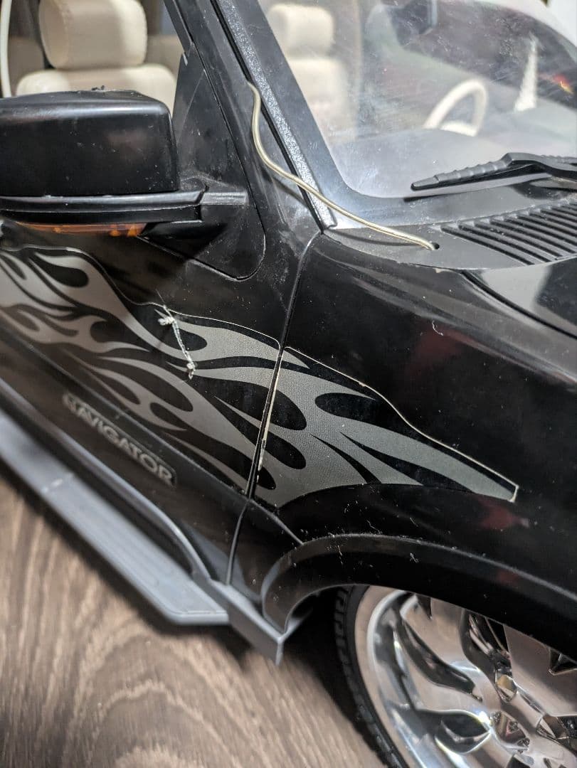 超巨大 リンカーン ナビゲーター ラジコン