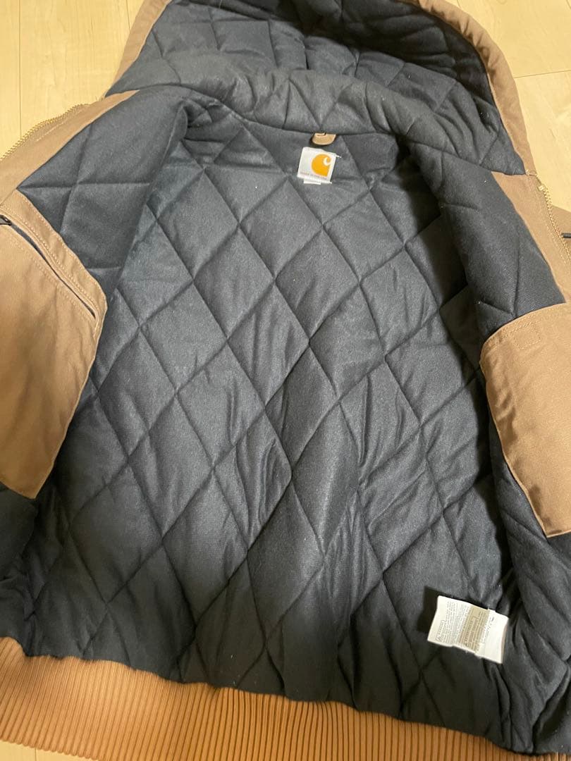 Carhartt WIPフード付きブラウンジャケット　ＳサイズUSA規格
