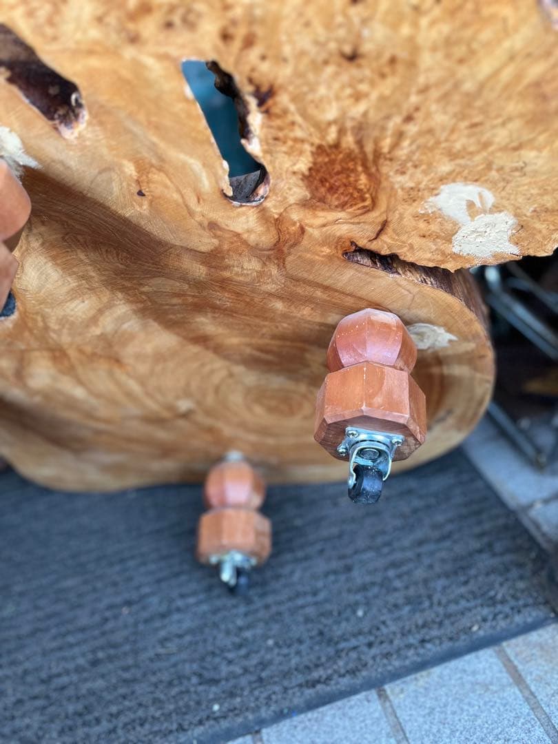 切り株座卓、木株座卓、ゴブのテーブル、鑑賞台、飾り台、タイヤ付き座卓