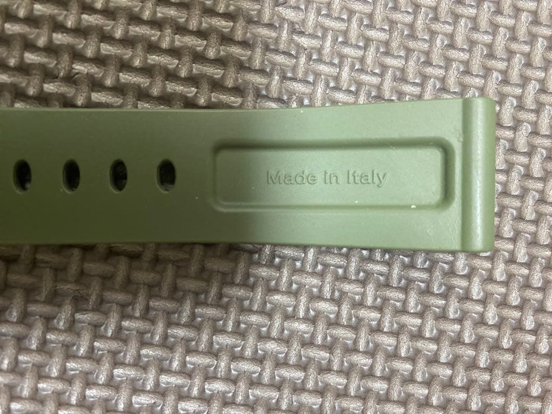 PANERAI パネライ 純正ラバーベルト 22-24mm カーキグリーン