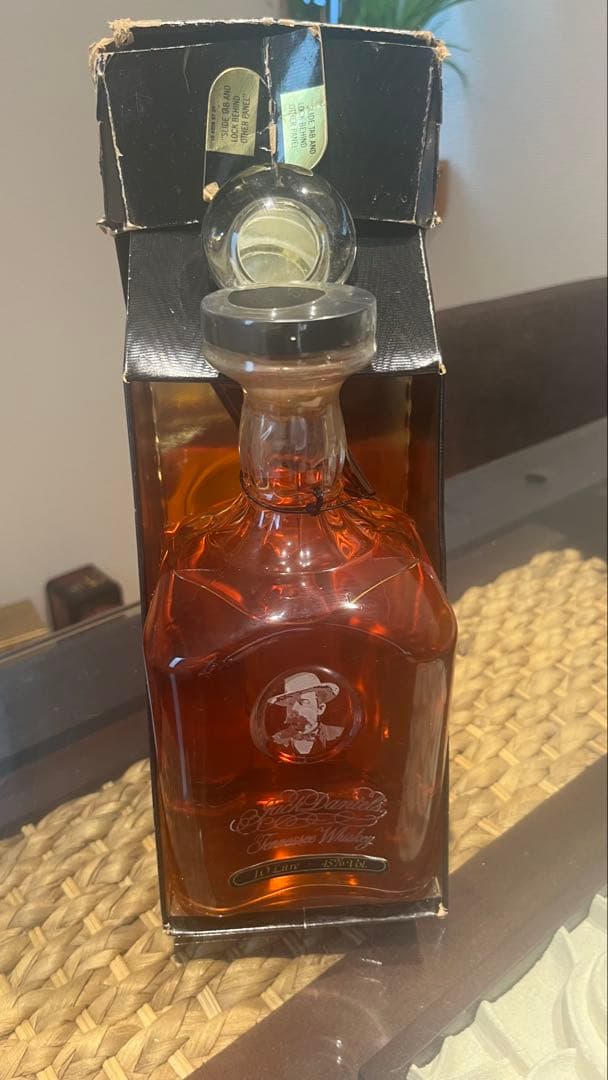 Jack Daniel's ウイスキー 750ml デカンタ型