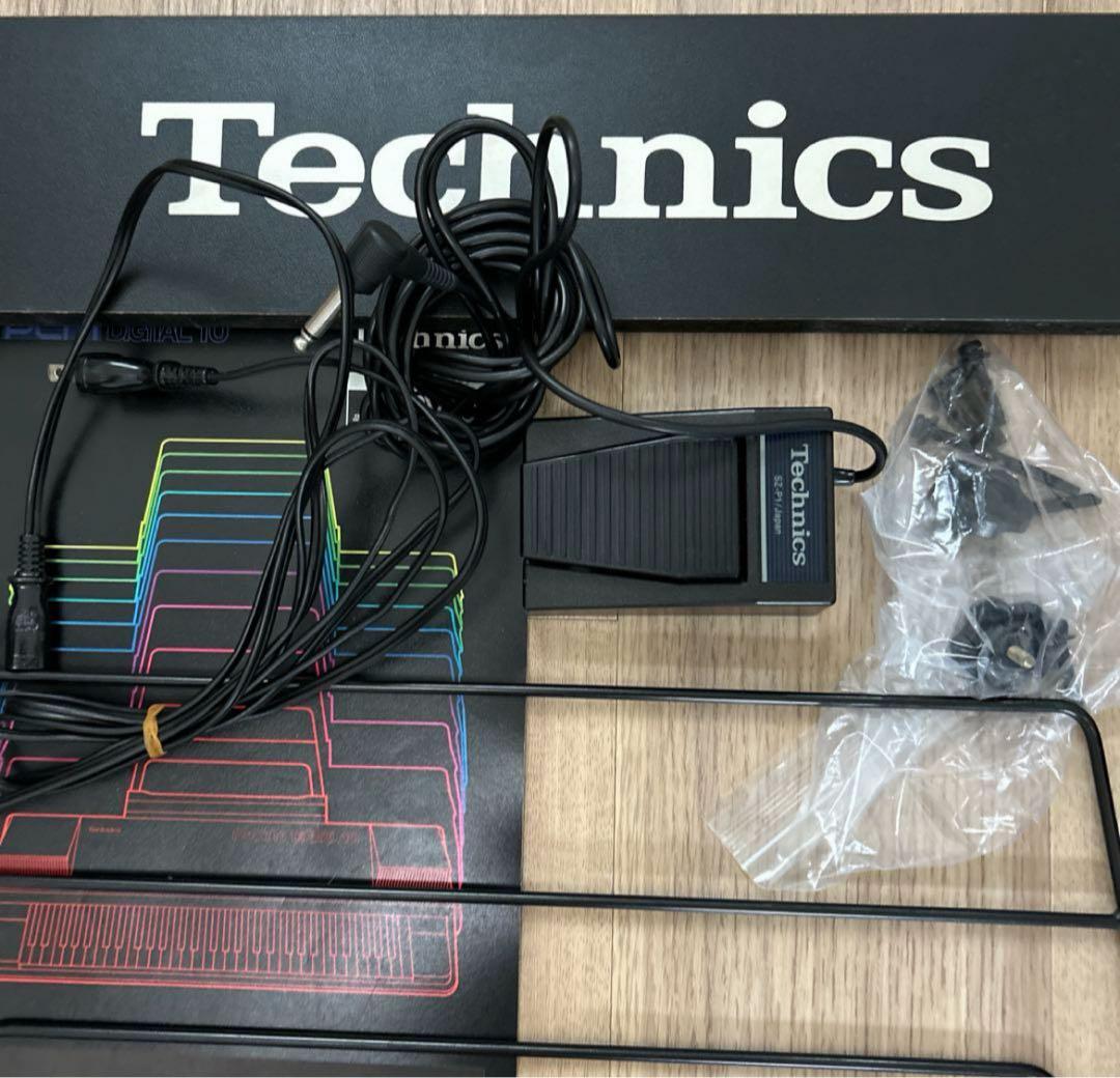 【テクノ二クス】キーボード・内臓スピーカー・他・PCM SX-PV10