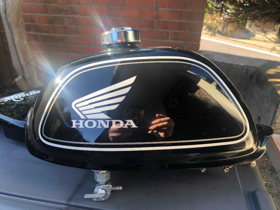 HONDA モンキー　ガソリンタンク　Fi 用ですがキャブにて使用可能
