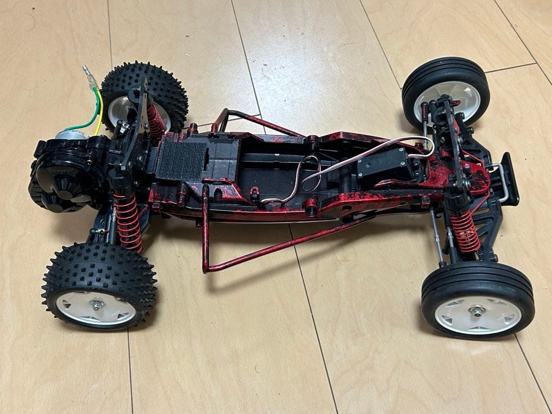 タミヤ　DT-03 ボディのみ