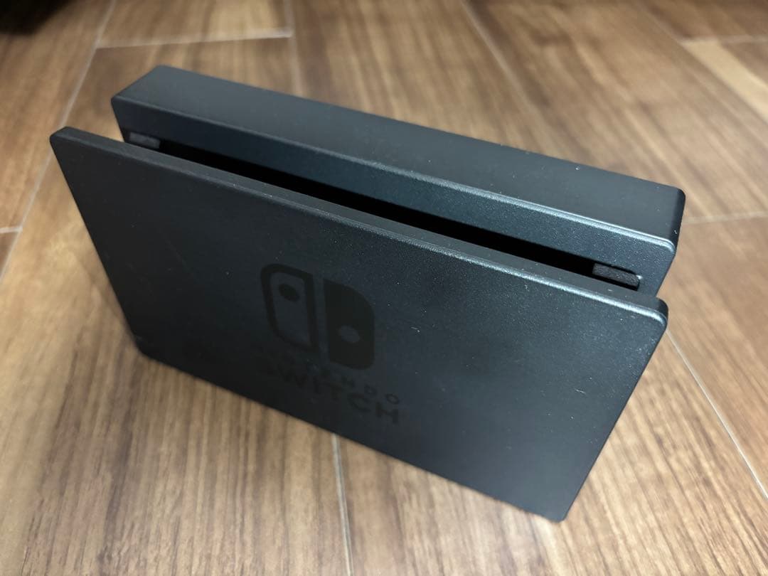 Nintendo Switch 本体 グレー 付属品と純正ケース付