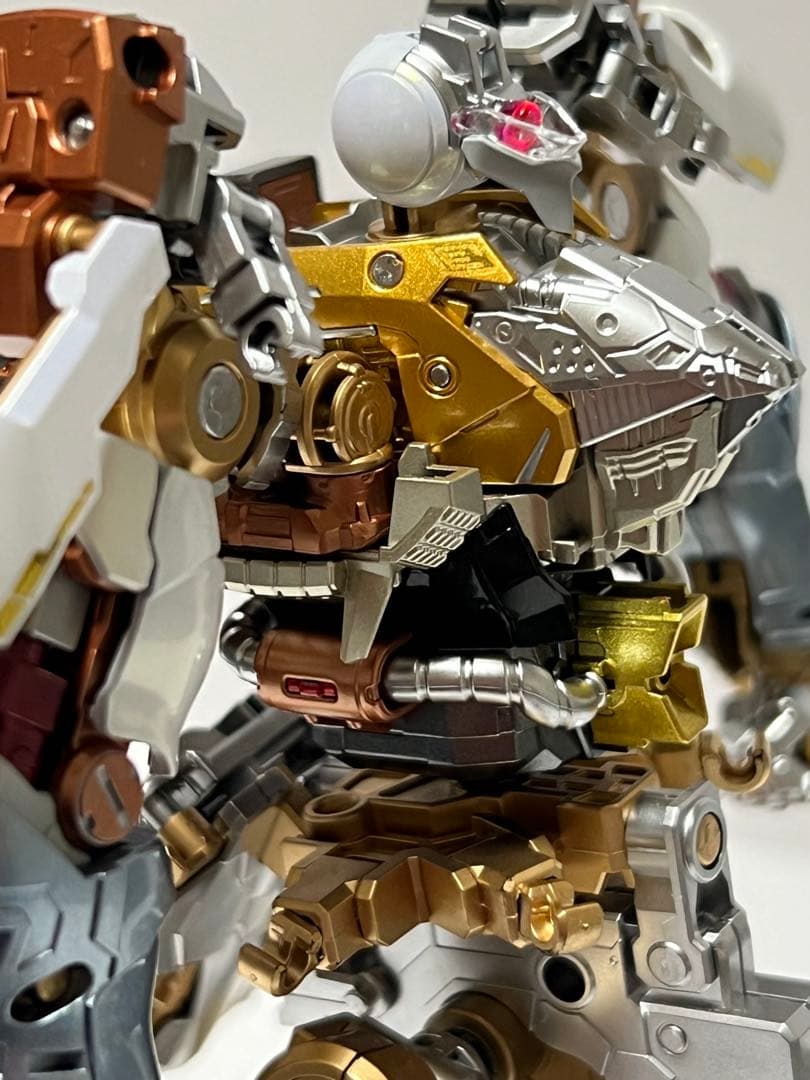 ガンプラ RG 1/144 サザビー 塗装完成品