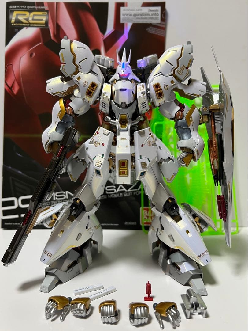 ガンプラ RG 1/144 サザビー 塗装完成品
