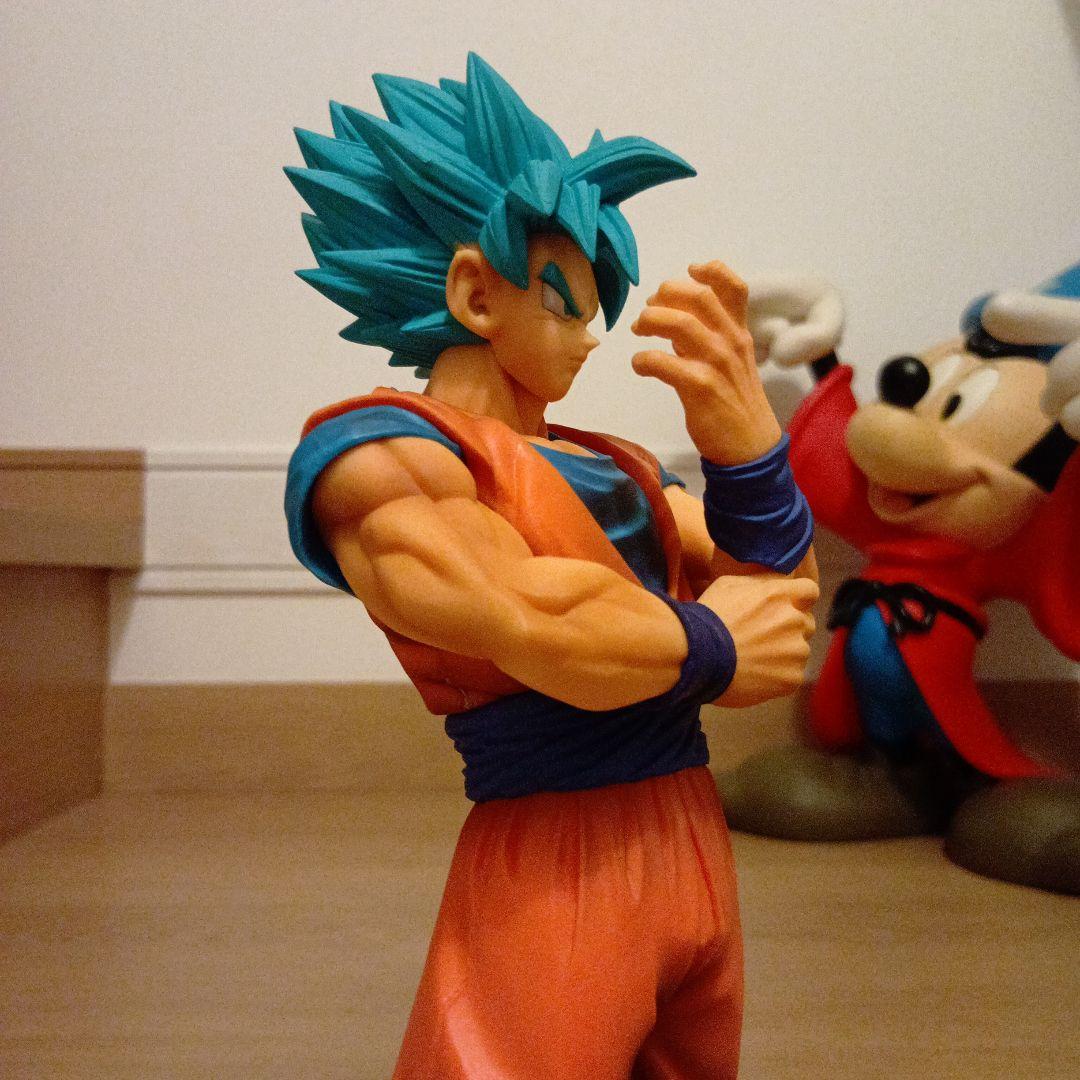 超サイヤ人ゴッド超サイヤ人 フィギュア 約24センチ　メモリーズ