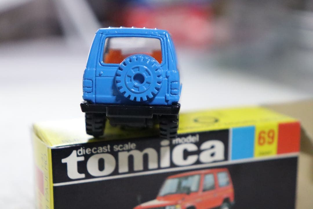 丸栄特注　三菱　パジェロ　黒箱　日本製　NO69 トミカ　tomica