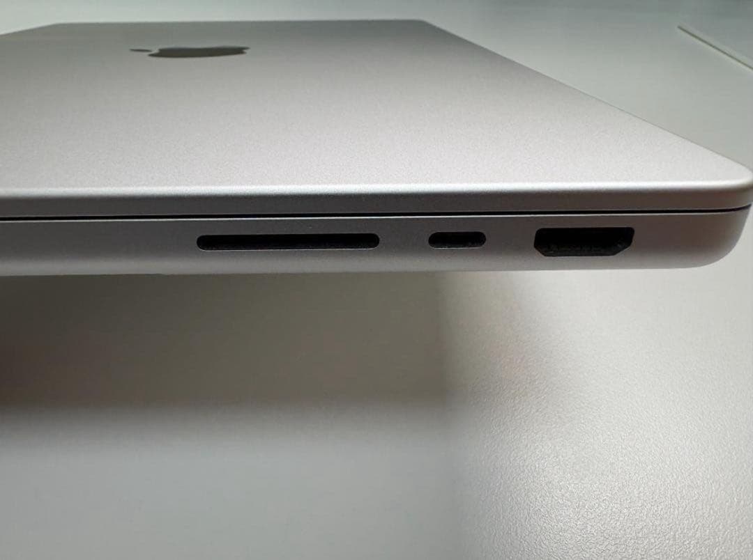 MacBook Pro 14インチ M2 Pro 16GB/1TB