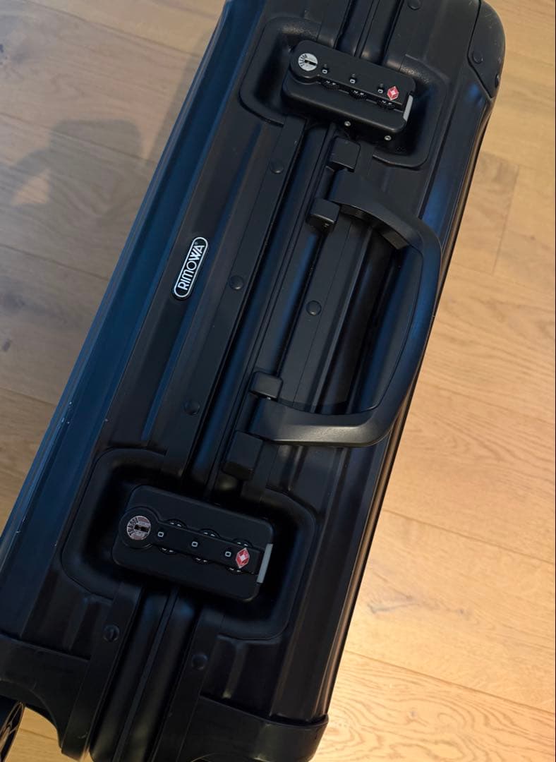 RIMOWA TOPAS CABIN 32L キャリーケース　4輪