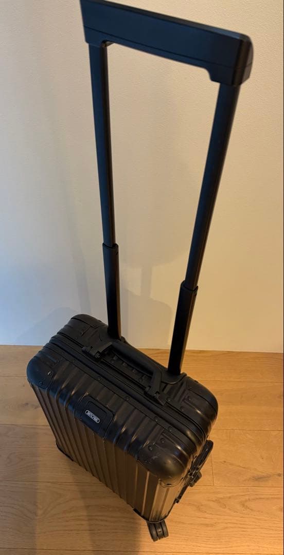 RIMOWA TOPAS CABIN 32L キャリーケース　4輪