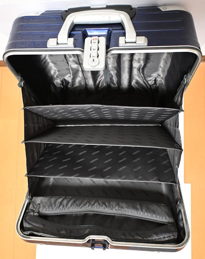 【値下げ】リモワ RIMOWA LIMBO 24L 880.40.21.2