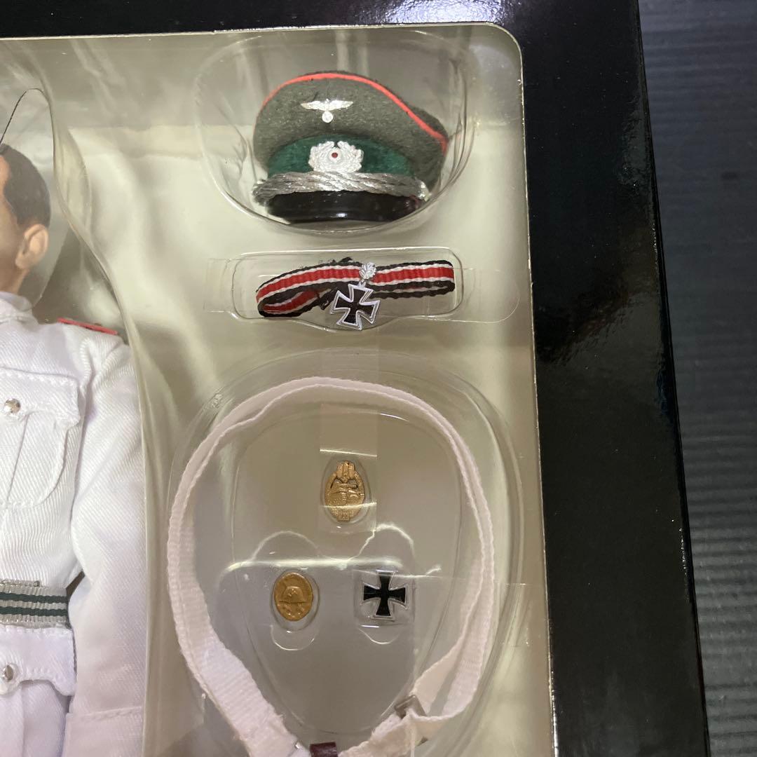 WWⅡ cyber hobby Otto carius フィギュア