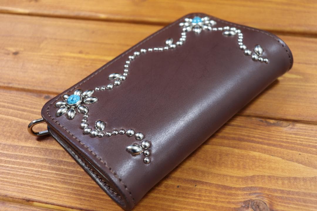 スタッズ ミドルウォレット 革色黒 糸色黒 ハトメ小判カン付き