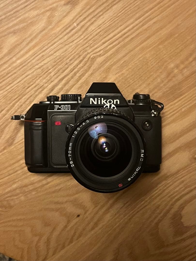 【Nikon F-301 動作品】一眼　フィルムカメラ35-70mmレンズ付き