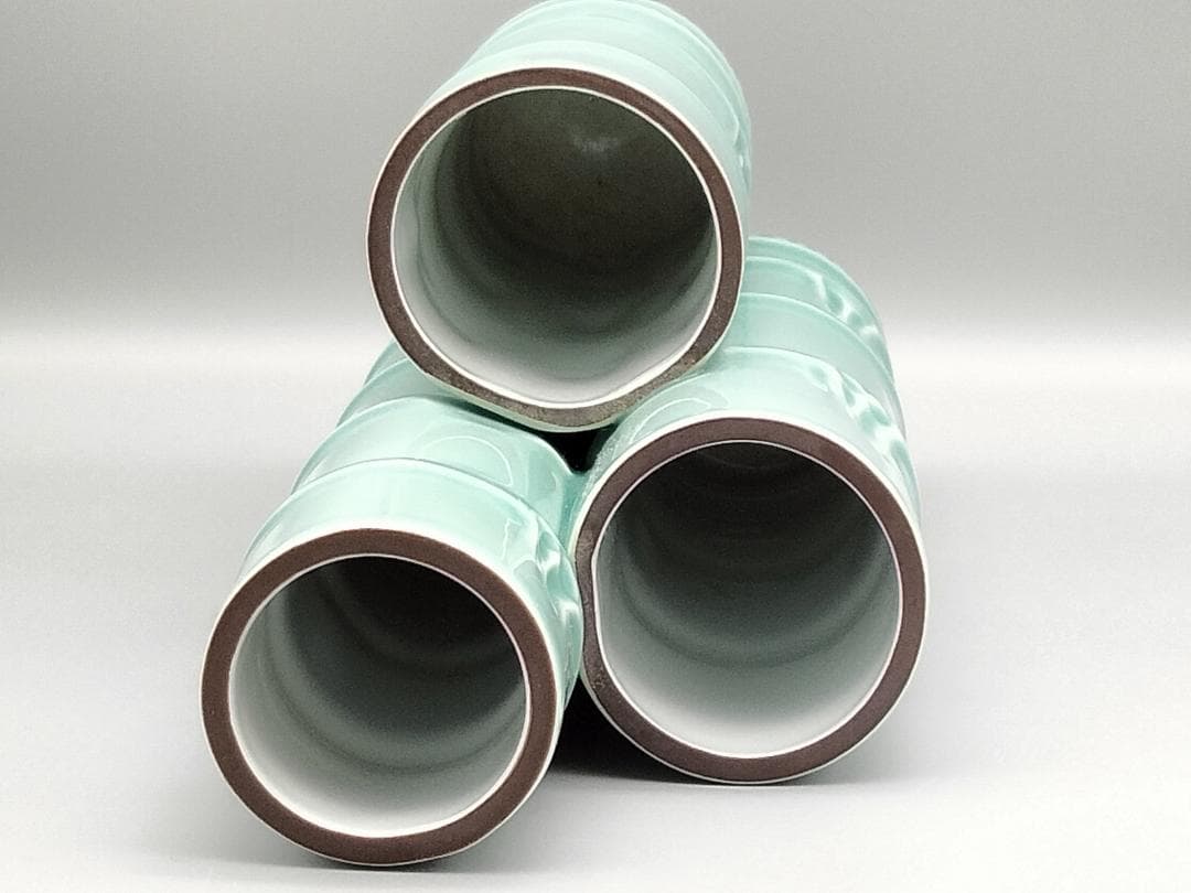 深川製磁 「百年庵」銘　青磁　竹形花立て