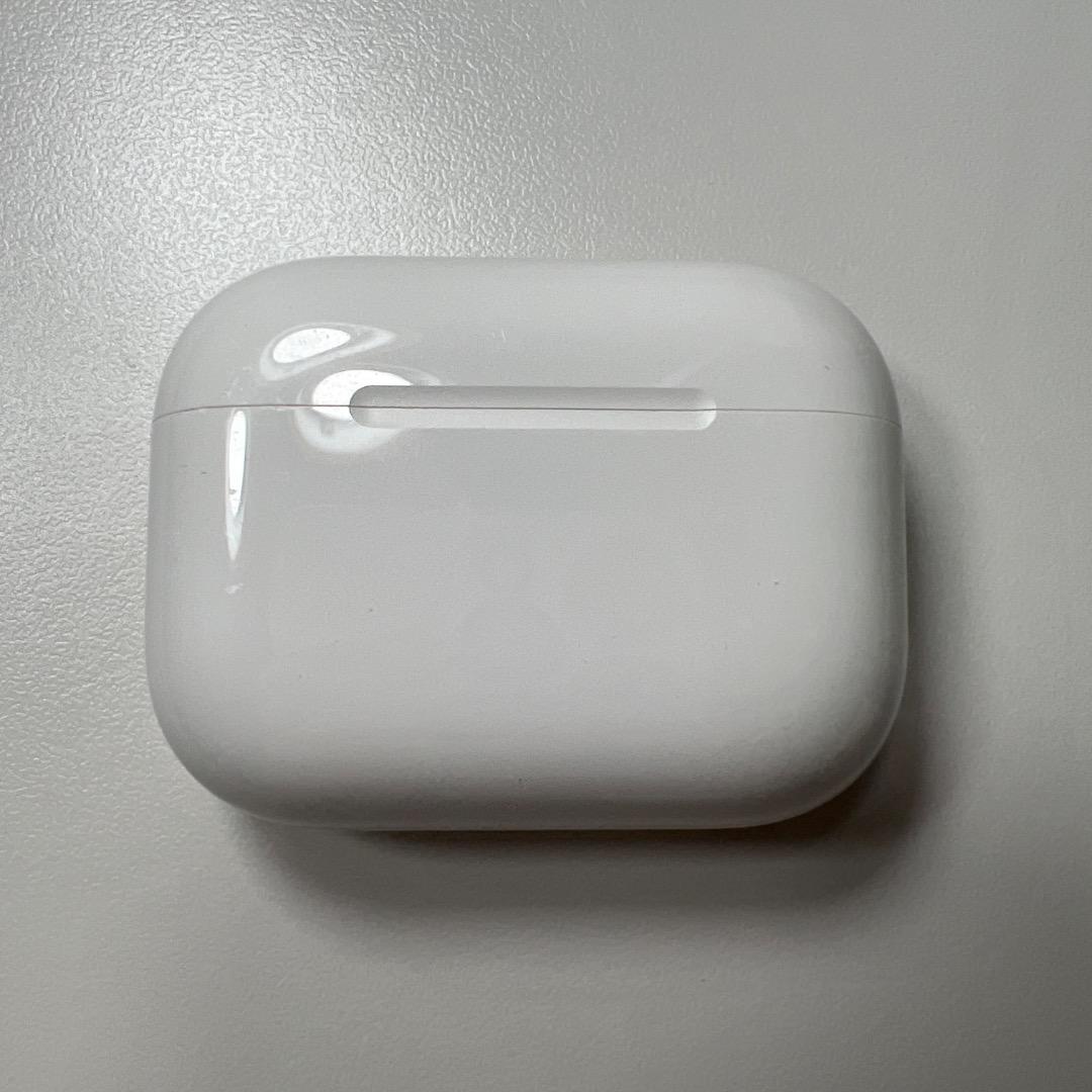 Apple AirPods Pro 第3世代 充電ケース A3122 23