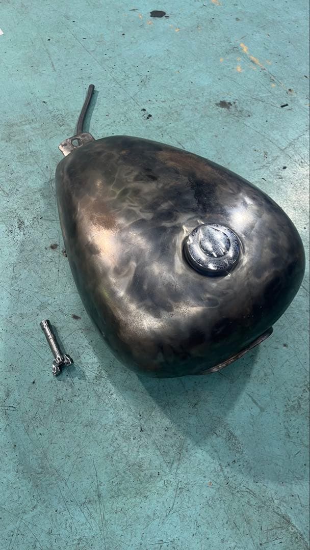 スティード タンク