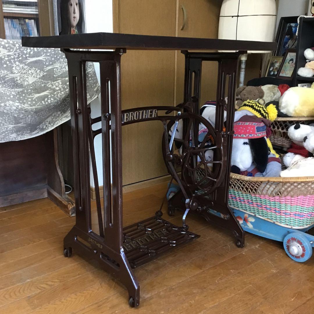 ※アンティーク※BROTHER 足踏みミシン脚のテーブル　アイアン　厚い板