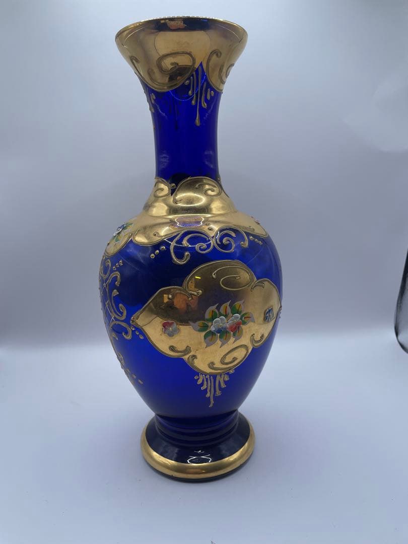 コバルトブルーの金箔装飾花瓶