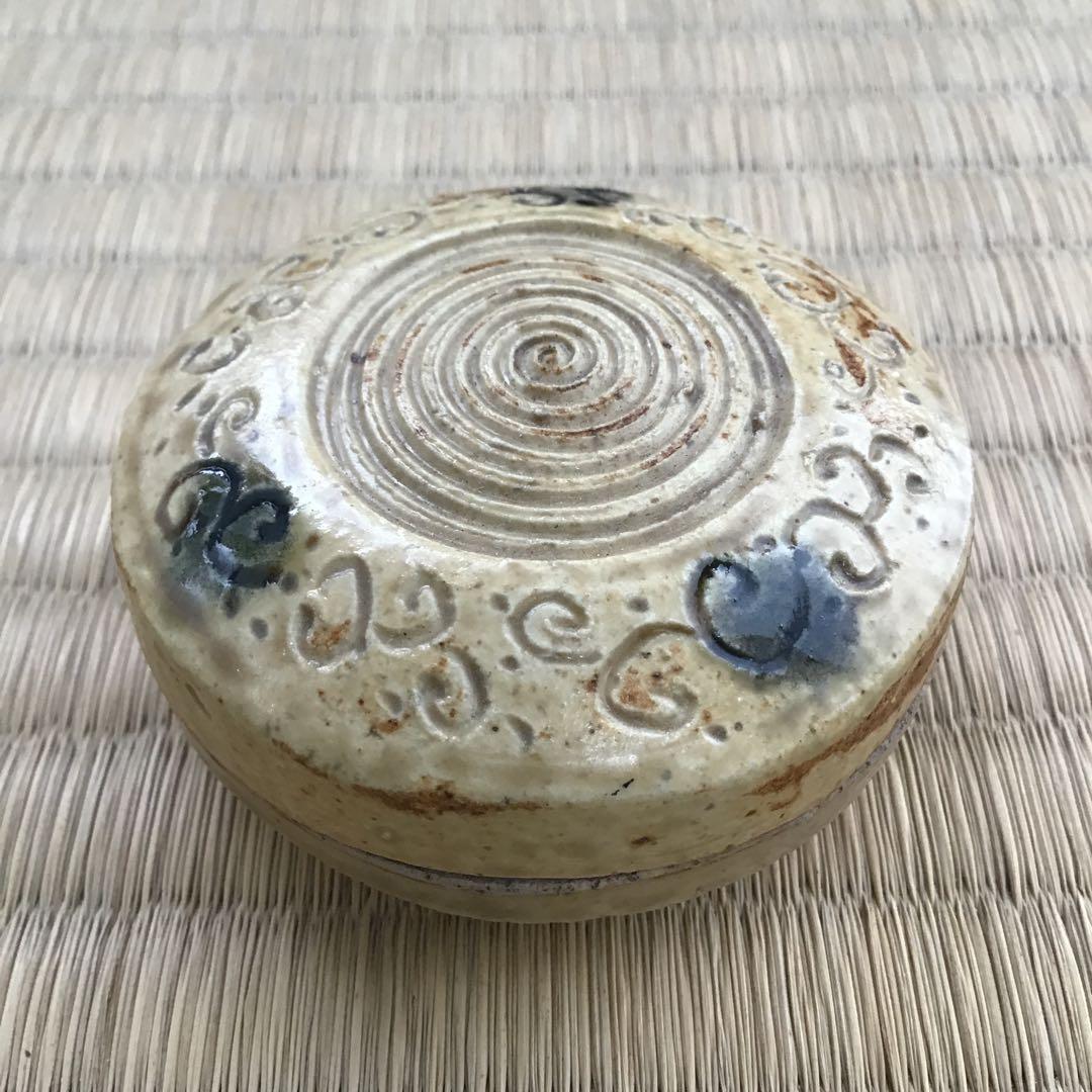 茶道具　香合　黄瀬戸干支巳香合　洞窯十五世　水野家康作　共箱　S77KGA