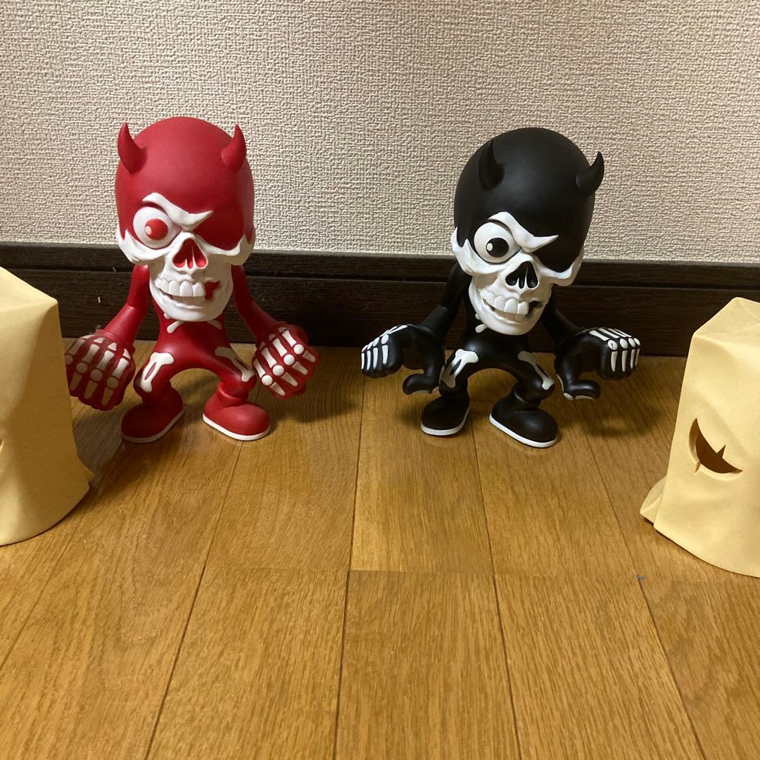 BALZACフィギュア赤黒セット