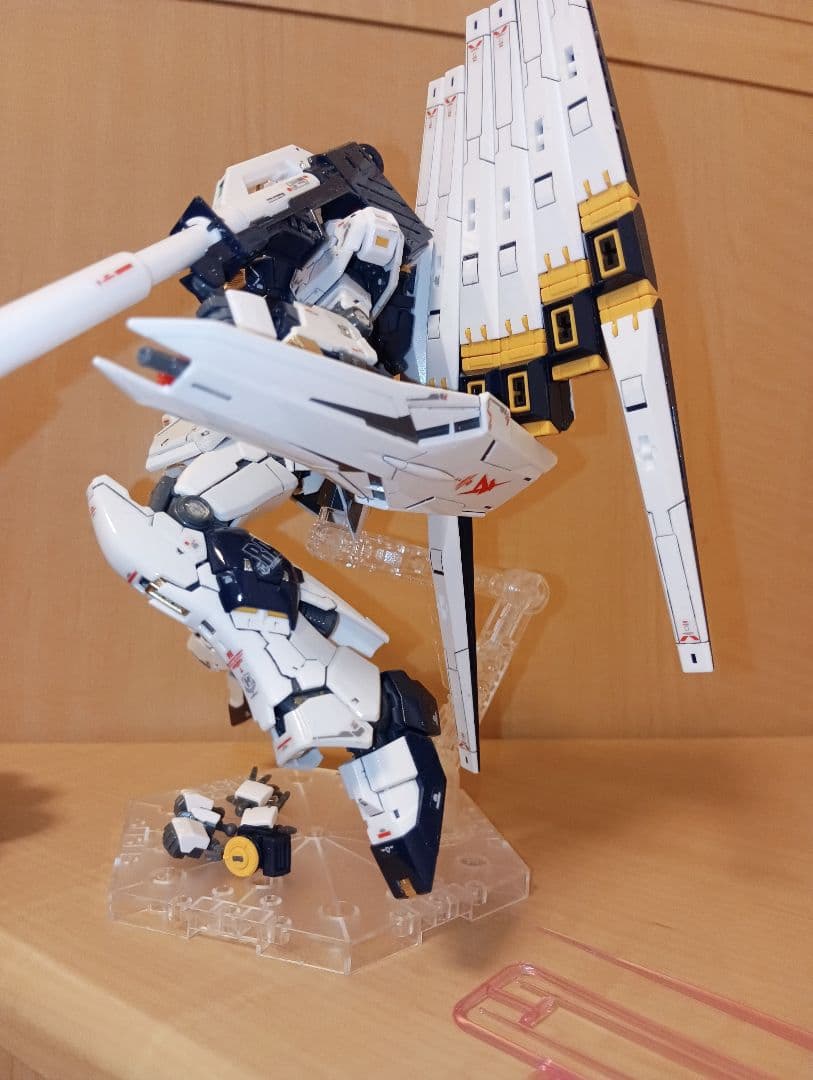 き*ー様 RGνガンダム　サザビー　スペシャルコーティング風塗装品　紅白セット