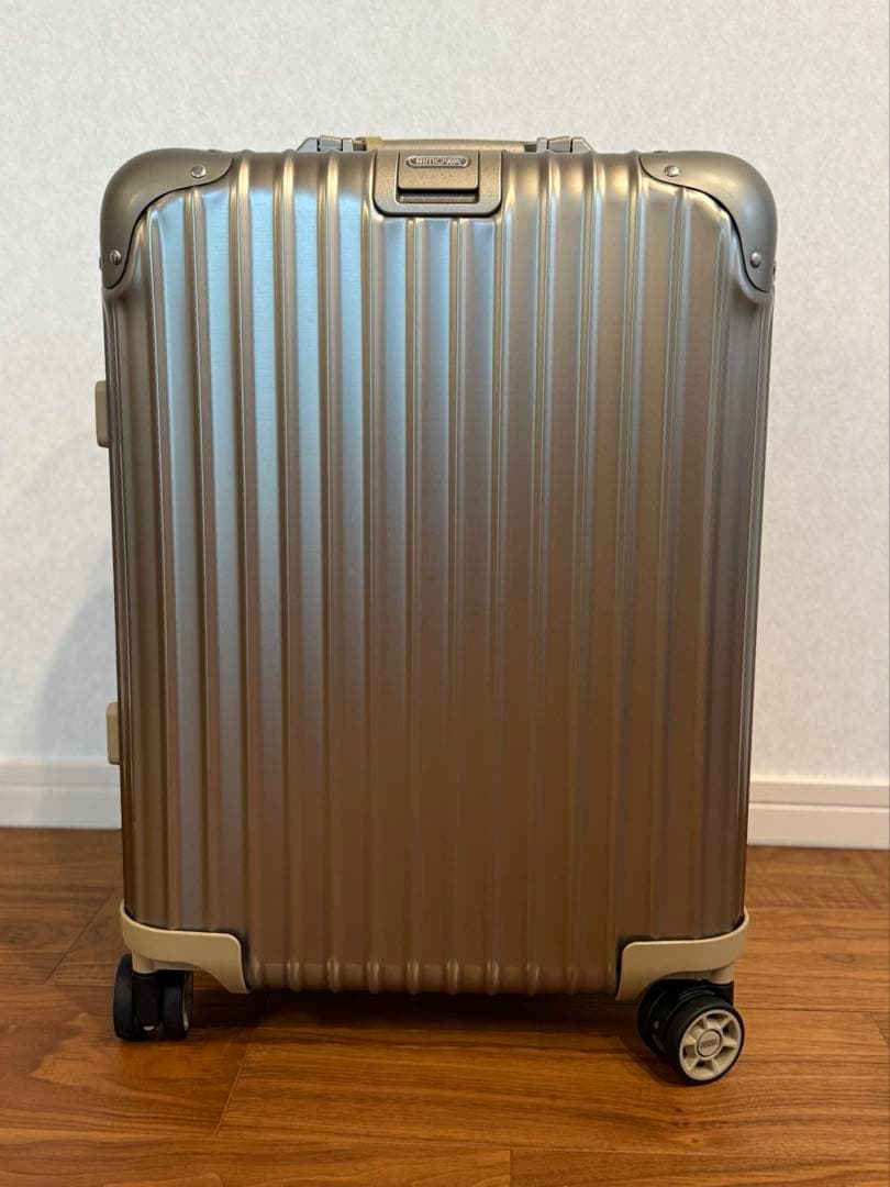 ⭐️ 未使用級⭐️　RIMOWA TOPAS チタニウム　マルチウィール　ゴールド
