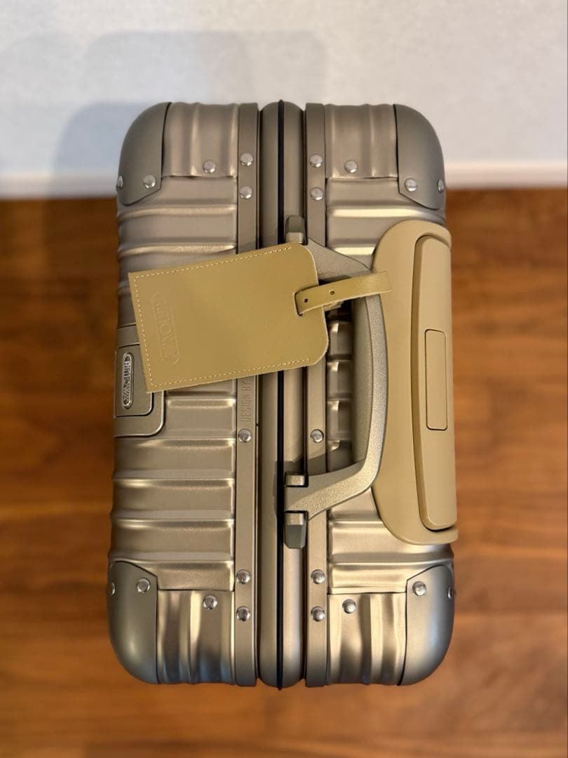 ⭐️ 未使用級⭐️　RIMOWA TOPAS チタニウム　マルチウィール　ゴールド