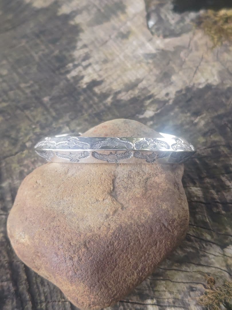 ホ*妬様 トライアングル バングル イーグル スタンプワーク ネイティブ系 ハン