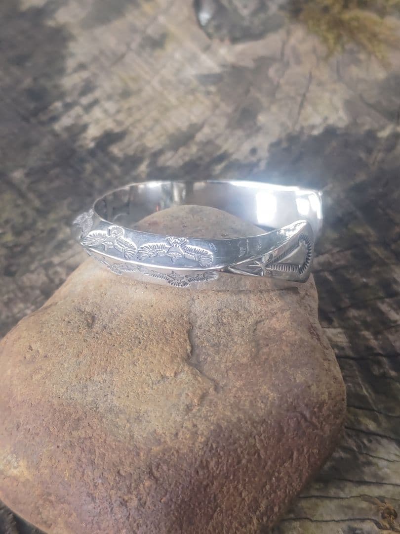 ホ*妬様 トライアングル バングル イーグル スタンプワーク ネイティブ系 ハン