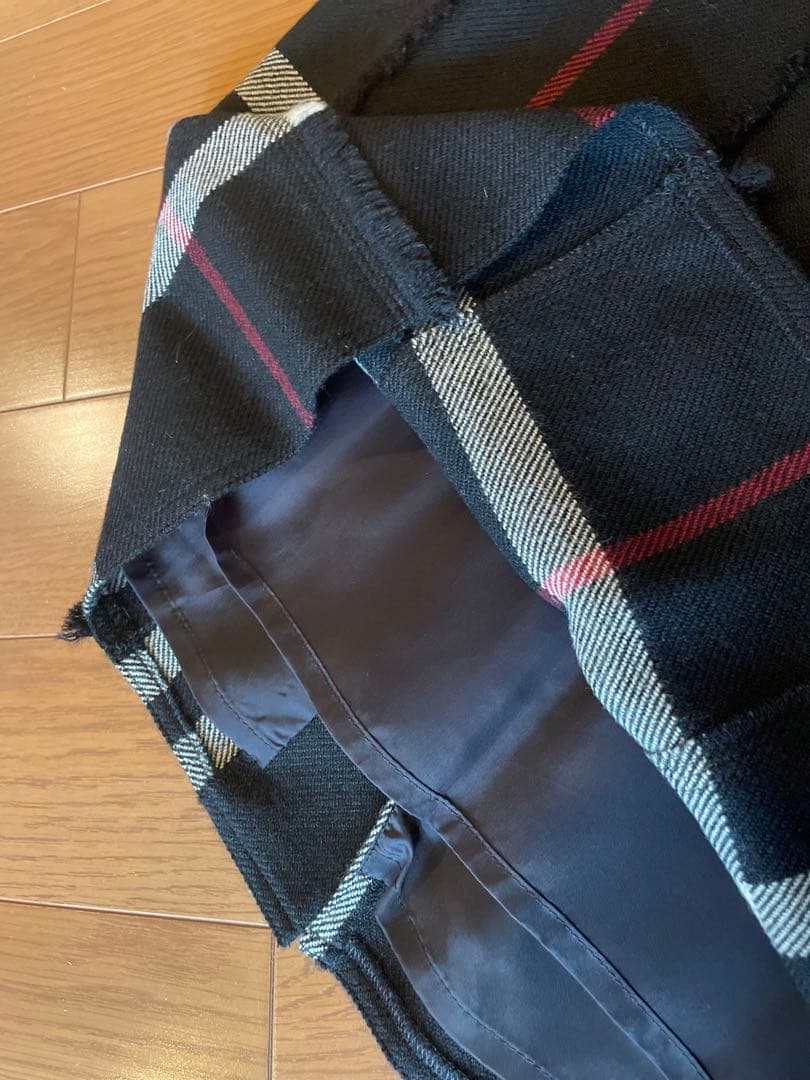 バーバリーロンドンスカート 膝下