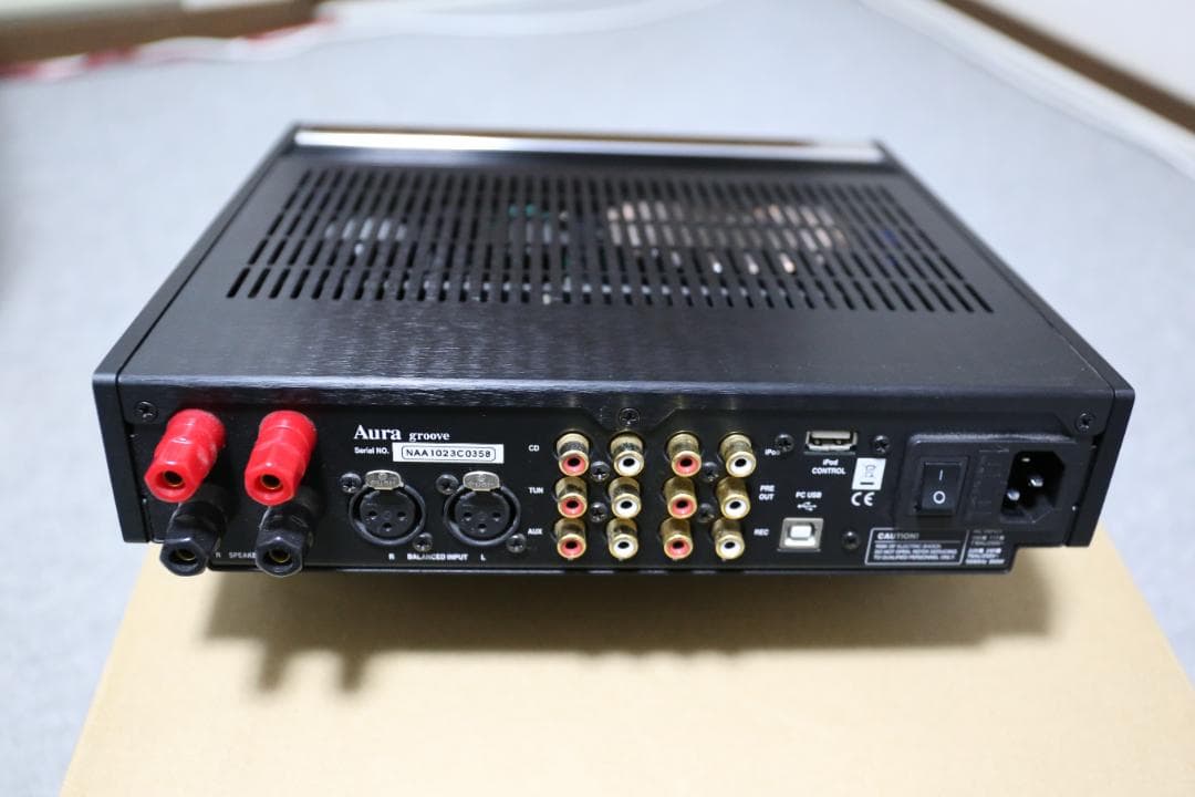 AURA アンプ Groove (美品）
