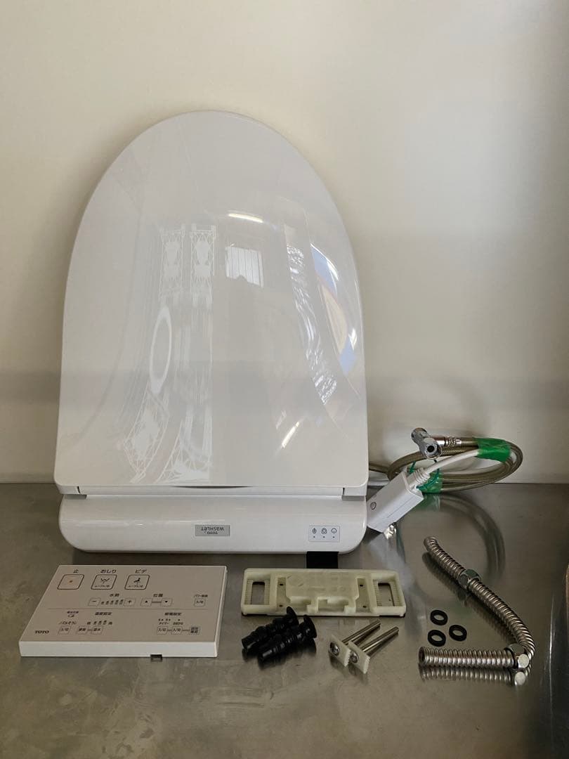 ミグ様 TOTO ウォシュレット KS TCF8CS67型 ホワイト 21年製