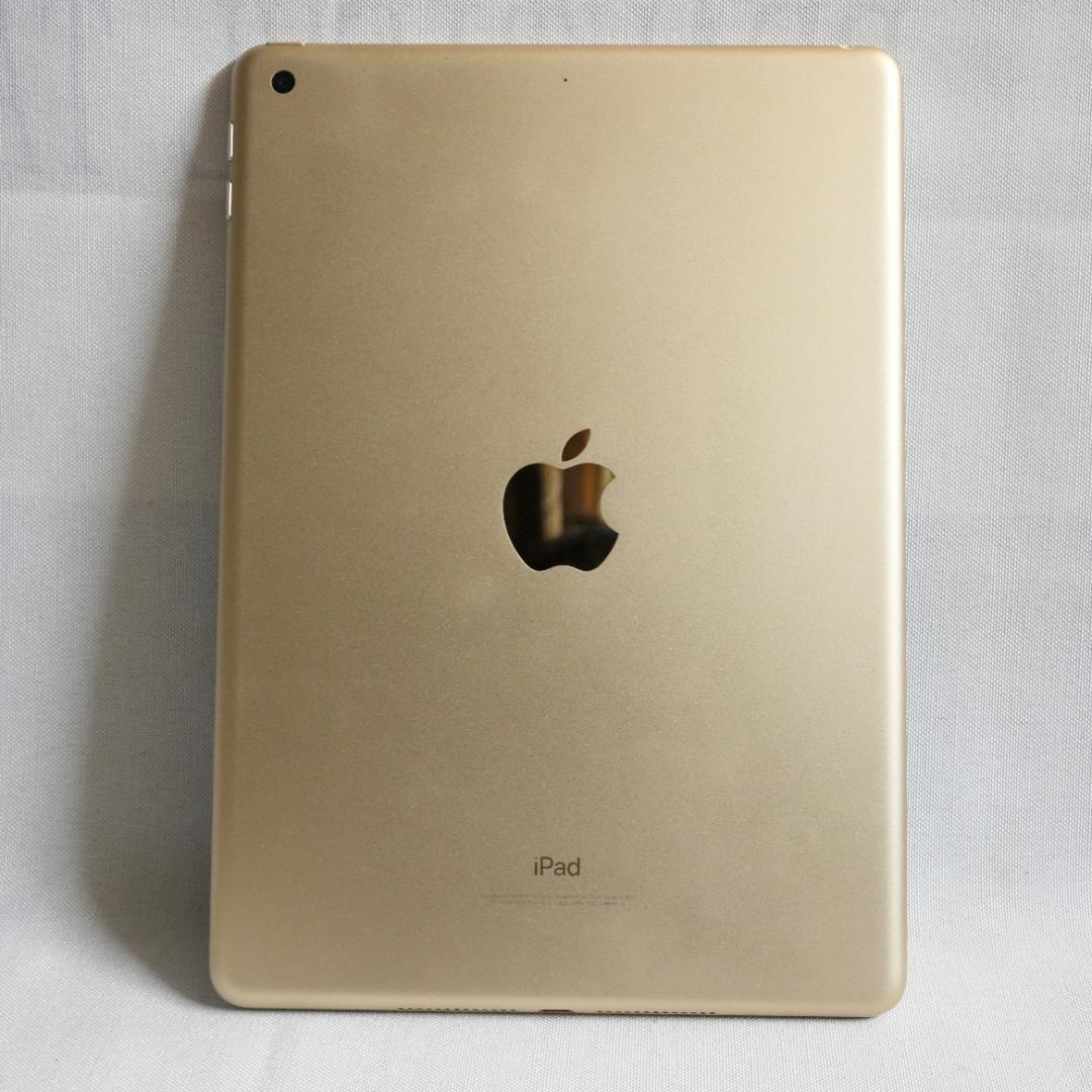 iPad （第５世代）Wi-Fiモデル 32GB ゴールド（充電器 ケース付き