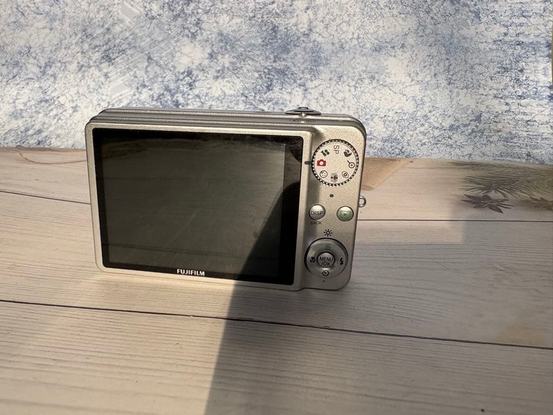 FUJIFILM FINEPIX J150W コンパクトデジタルカメラ(レ43)