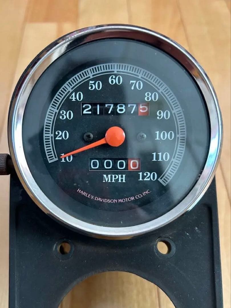 【最終値下】FXR 純正 スピードメーター ダッシュ コンソール ハーレー