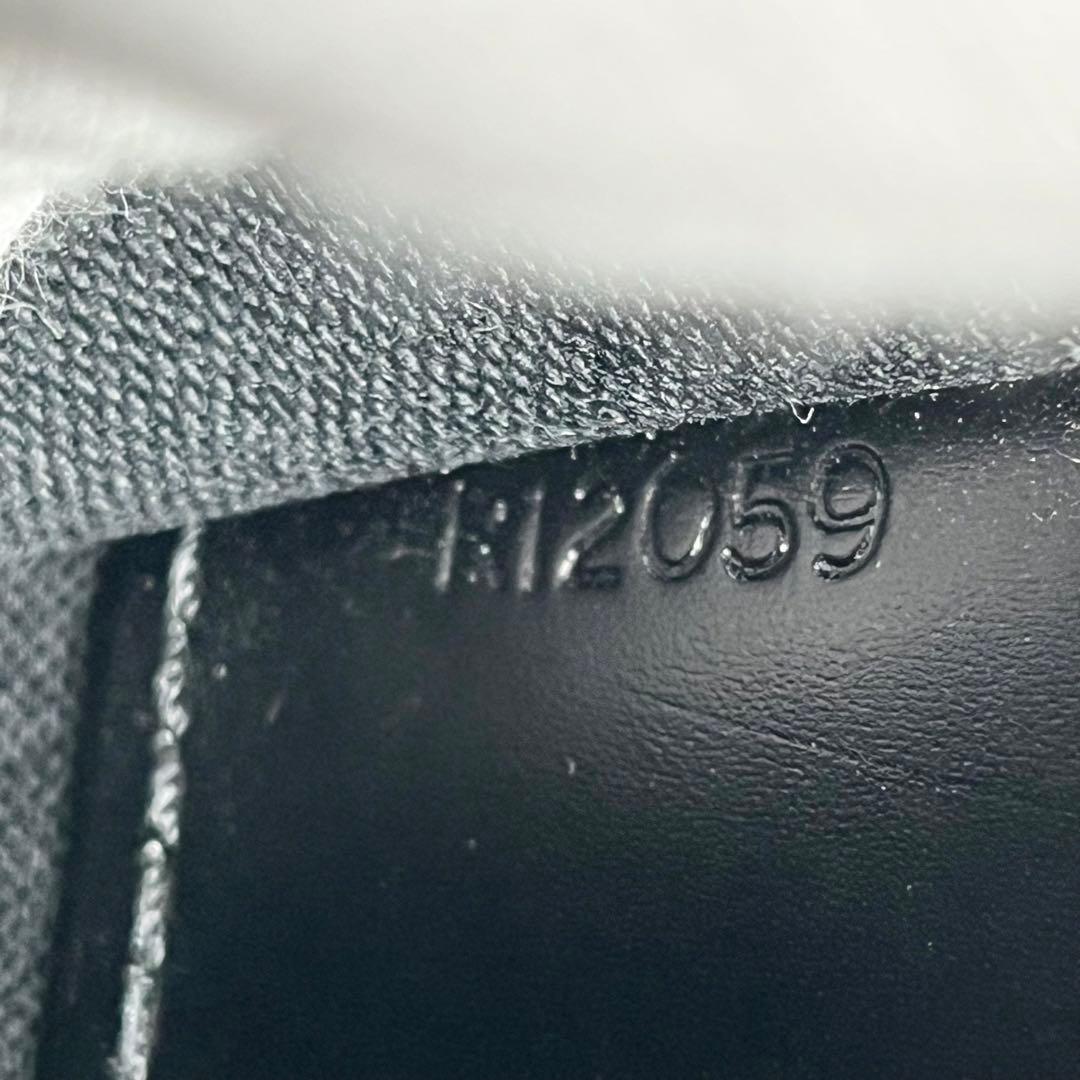 LOUIS VUITTON ルイヴィトン タイガ ビジネスバッグ グレー