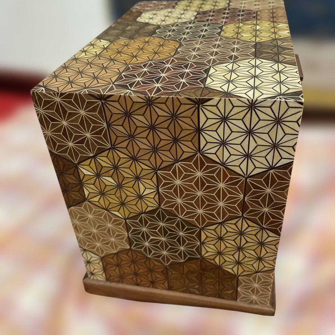 三ッ引き出し　亀甲　箱根寄木細工　木製　工芸　引き出し　三段