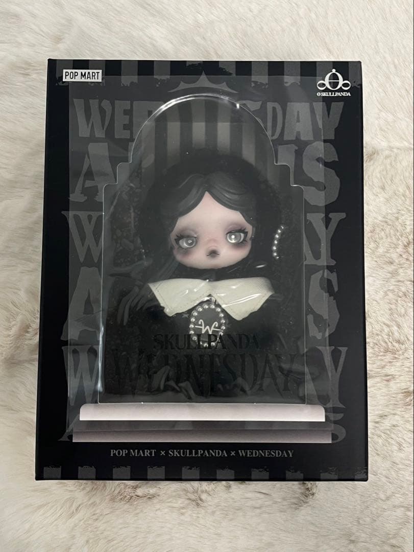 POPMART SKULLPANDA Wednesday NY限定スカルパンダ②