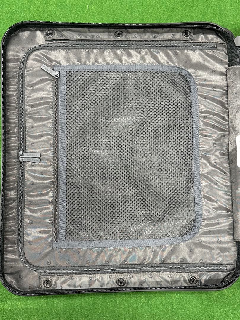 【RIMOWA】コンパクトスーツケース