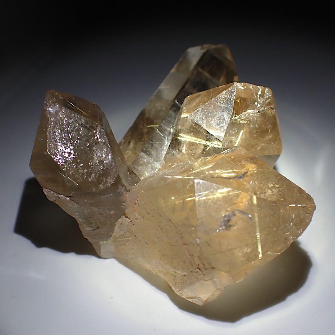 【パキスタン産】スモーキールチルクォーツ